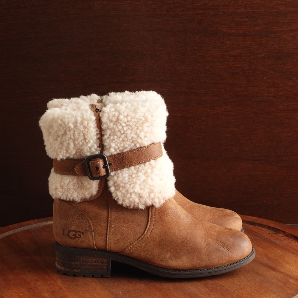UGG Boots Womens SZ 7 Brown Blayre II Leather Sheepskin Winter Outdoor Gorpcore